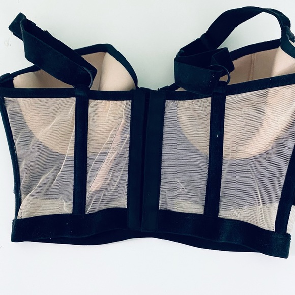 Victoria secret crop top or bra - Picture 2 of 6